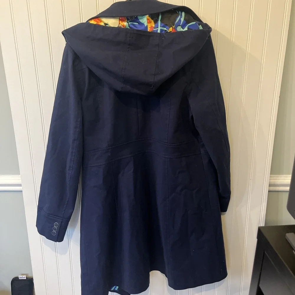 Isaac Mizrahi Women's Navy Trench Coat, Sz 12, spring, Iconic,Classic, Hood prep
